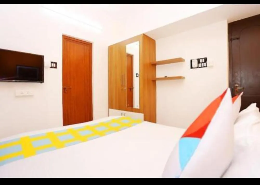The Solo Apartments Kadavanthra Kochi 0*,  India
